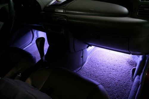 朝舒适驾驶环境前进地板照明DIY