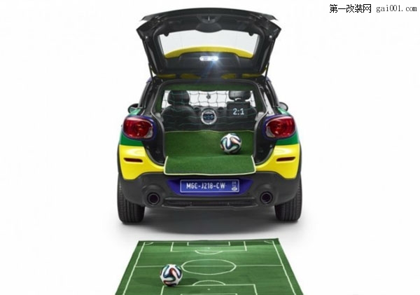 涂装版MINI GoalCooper 后备箱改造成球门样式