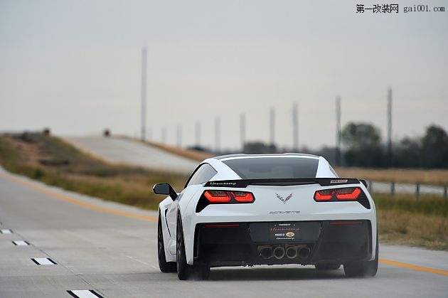 Hennessey改裝700馬力克爾維特