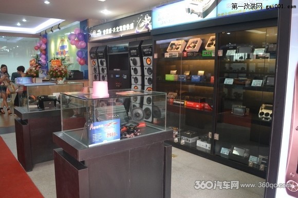 广州迎来首家汽车5S升级旗舰店—非常城市