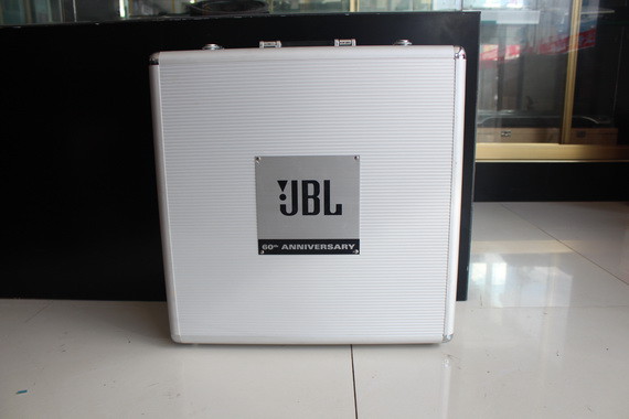 别克新君威音响改装美国JBL顶级GTI系列