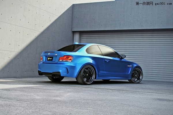 蓝色闪电—BMW M1改装