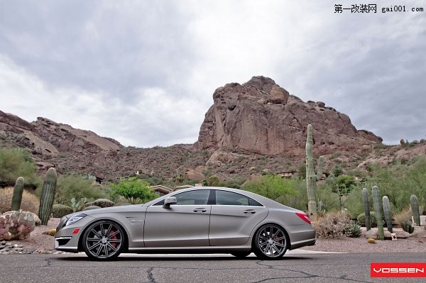 完美四门轿跑车再升级 Vossen Wheels改装奔驰CLS63 AMG 