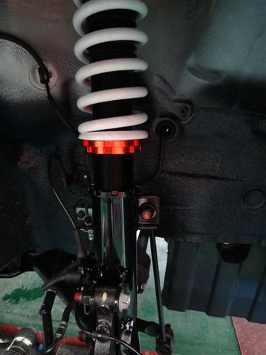 DGR前避震器，連接防傾桿的李仔串支架、煞車油管支架、ABS感應線支架 皆符合原廠安規 ...