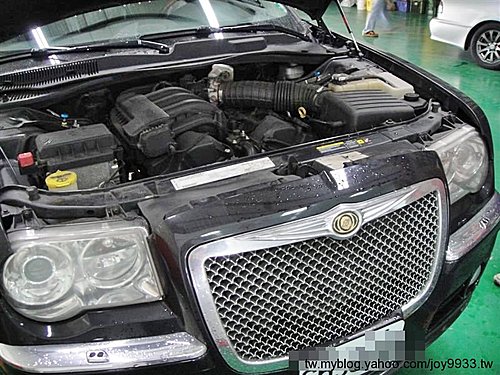 Chrysler 300C 安裝DGR避震器