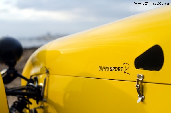 无与伦比的复古风—凯特勒姆 Supersport R