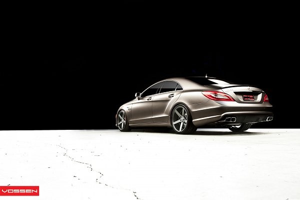 五幅輪轂簡(jiǎn)約而不簡(jiǎn)單 Vossen Wheels全新改裝CLS 63 AMG