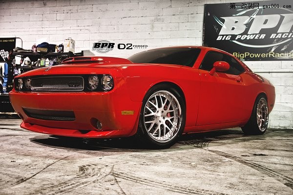 火舞黃沙之美—D2Forged 改裝道奇Challenger SRT8