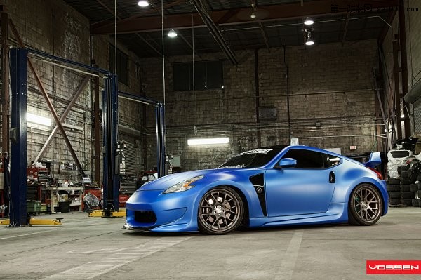 藍(lán)色閃電突襲—Vossen Wheels改裝尼桑370Z