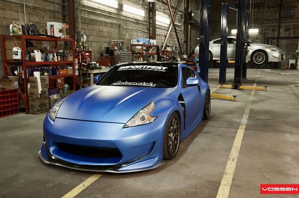 蓝色闪电突袭—Vossen Wheels改装尼桑370Z