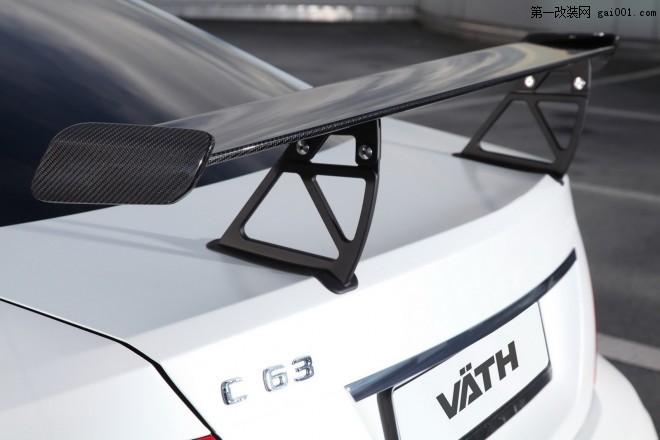 Vath发布奔驰C63 AMG改装性能套件