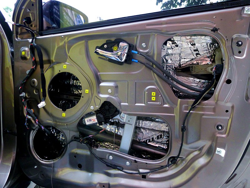 现代IX35音响喇叭改装欣赏--眉山惠升汽车音响改装