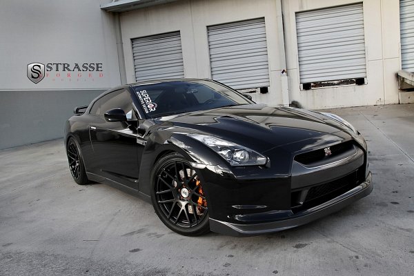 Strasse Forged全新改装2013版Nissan GTR