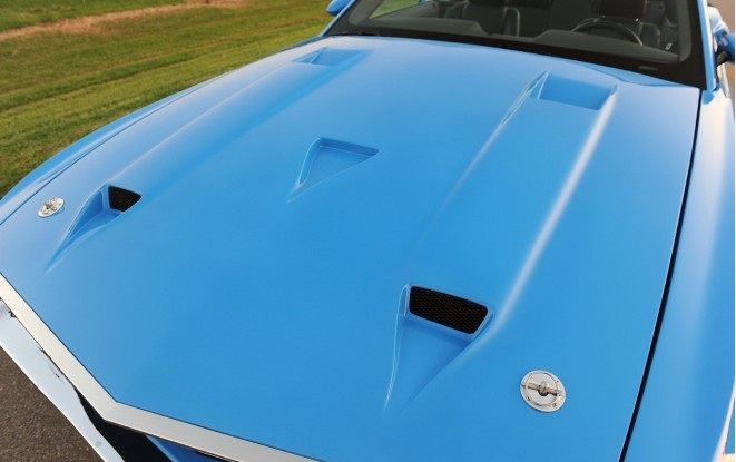 Retrobuilt改裝推出寶藍(lán)色古典式野馬Shelby GT500