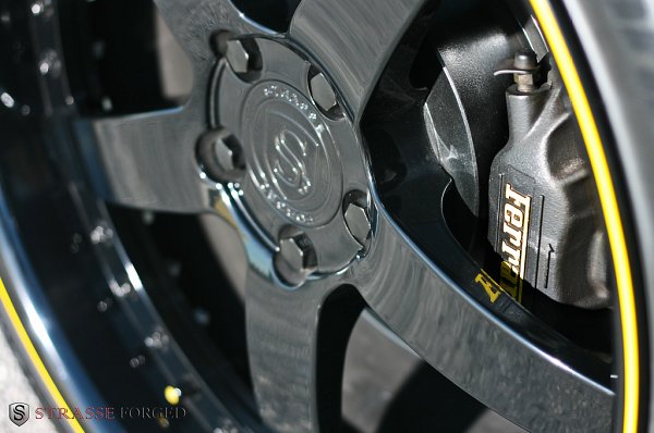 Strasse Forged 改裝1990版法拉利 348TS