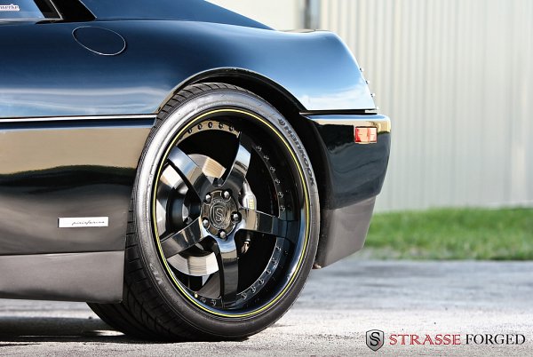 Strasse Forged 改裝1990版法拉利 348TS