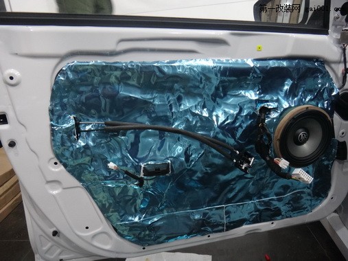 上海酷蛋粤声汽车音响改装--索纳塔8代升级瑞典DLS RM6.2 CA41