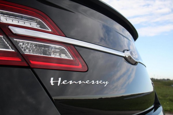 Hennessey新疯狂 445马力福特Taurus SHO