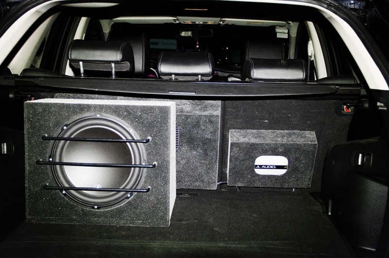 泉州专业汽车音响改装--马自达CX-7法国劲浪音响升级案例