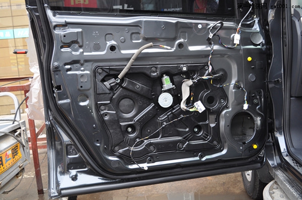 合肥汽车音响雷诺科雷傲英国圣尼克斯专车专用喇叭升级