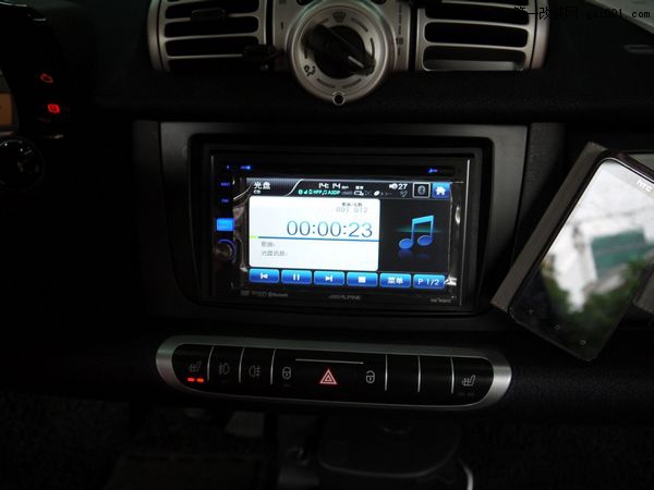 佛山Smart音响改装阿尔派W601DVD导航