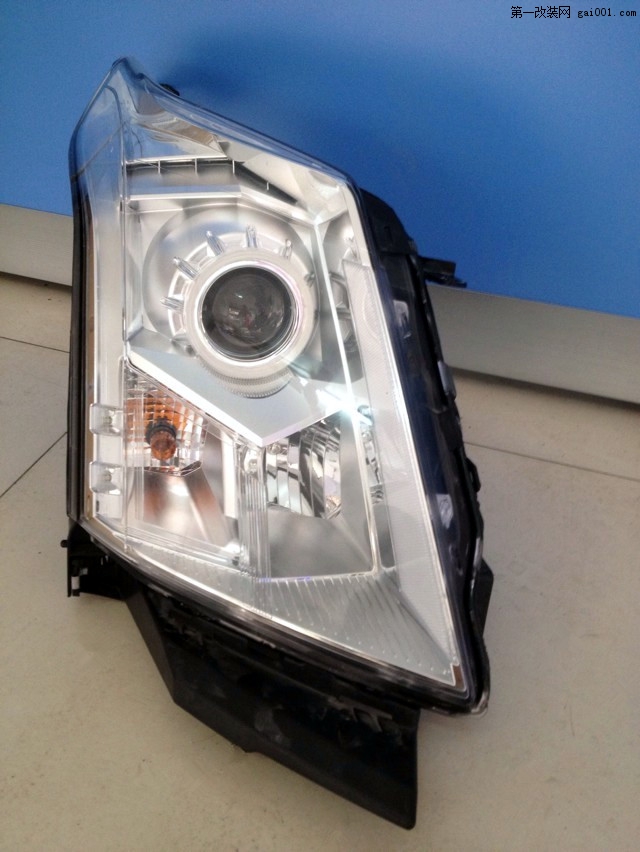 SRX大灯升级Q5双光透镜+白色天使眼