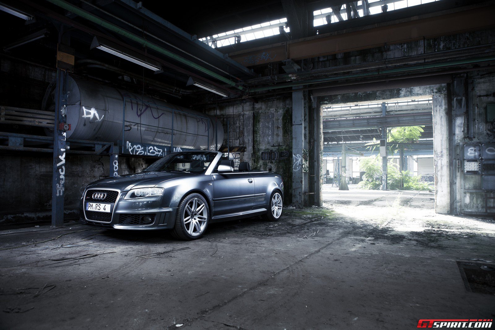 audi-rs4-convertible-with-mtm-exhaust-system-014.jpg