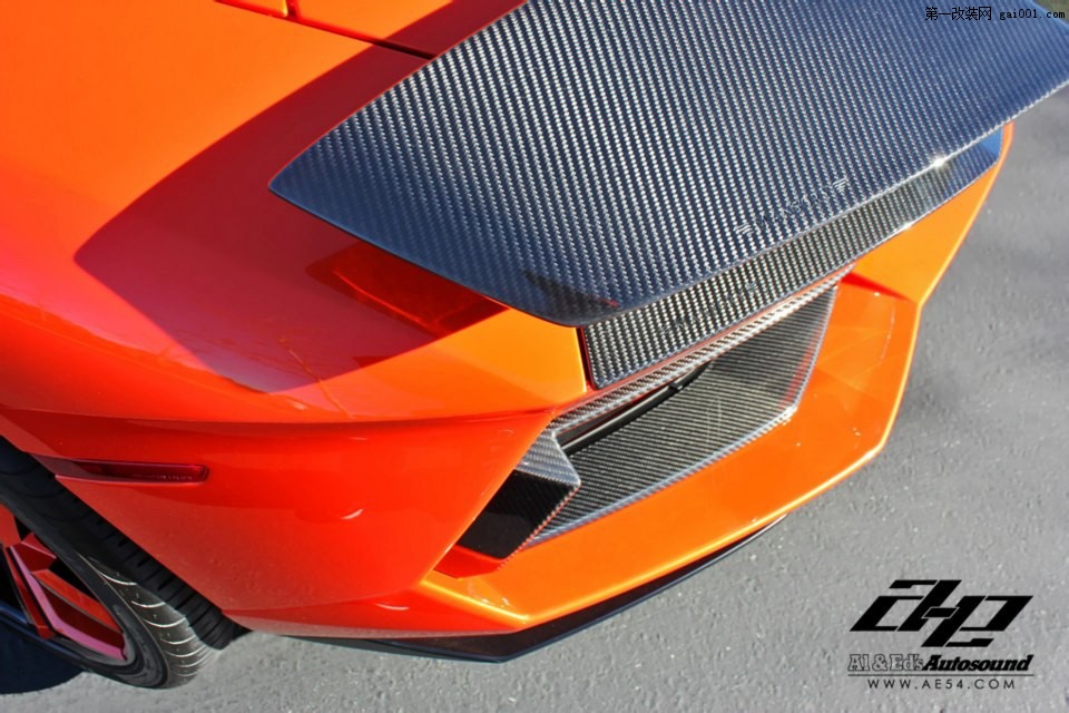 Al & Eds推出橙色兰博基尼Aventador