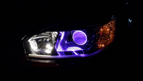长城M4改灯，恶魔眼搭配光导棉，通向紫色梦幻的光明之路。