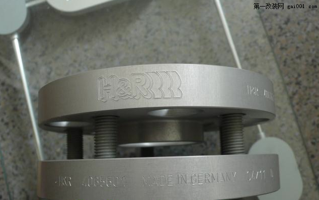 出售一套近新德国HR轮毂垫片，30mm 5X120 中心孔:72.5MM