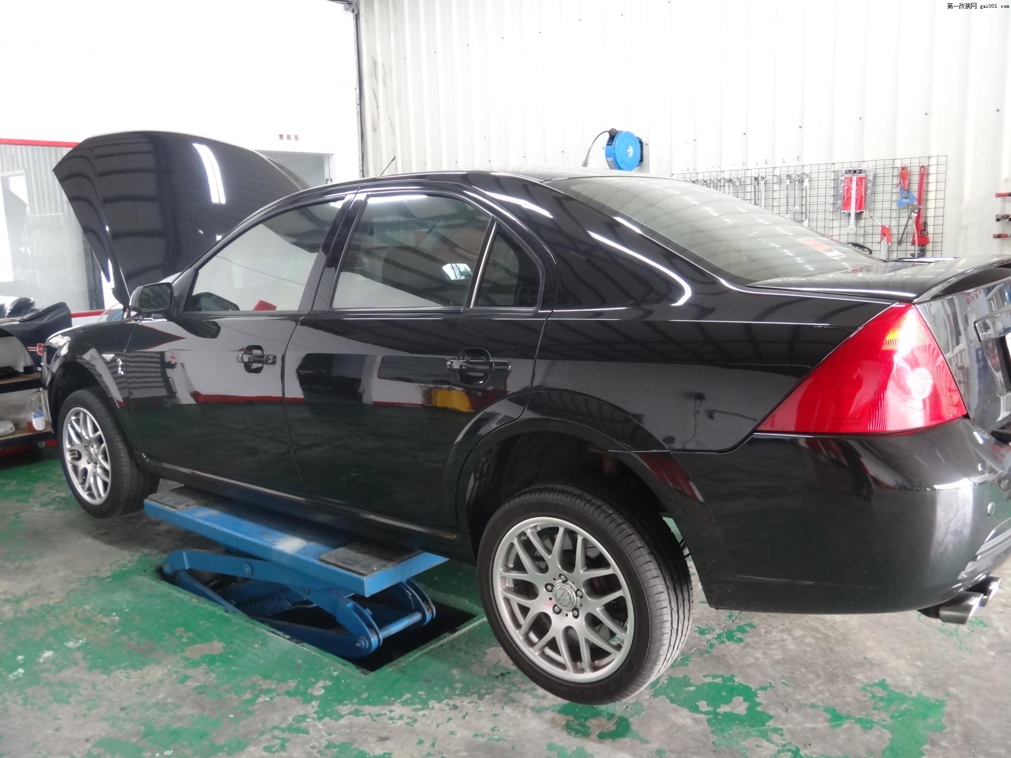 FORD MONDEO 2.5RS 1.jpg