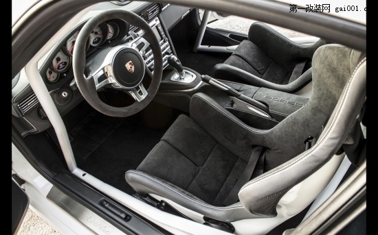 2012-mcchip-dkr-Porsche-997-Turbo-S-Interior-5-550x343.jpg