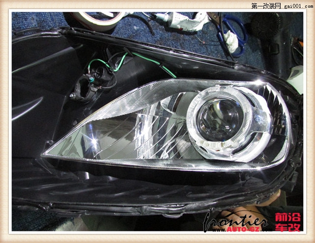 起亚K2灯光升级原装Q5双光透镜以及宝马款光导天使眼加LED...