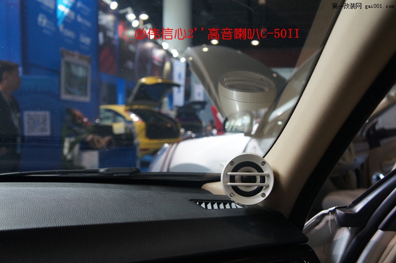 宝马3系E90全车音响改装 日本必伟音响展现无限魅力