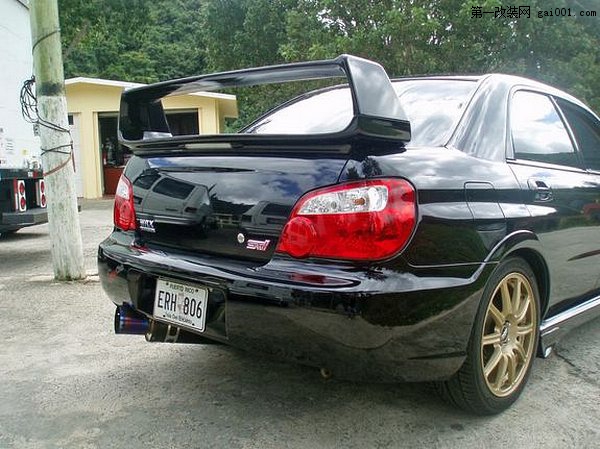 斯巴鲁翼豹WRX STI2004改装欣赏