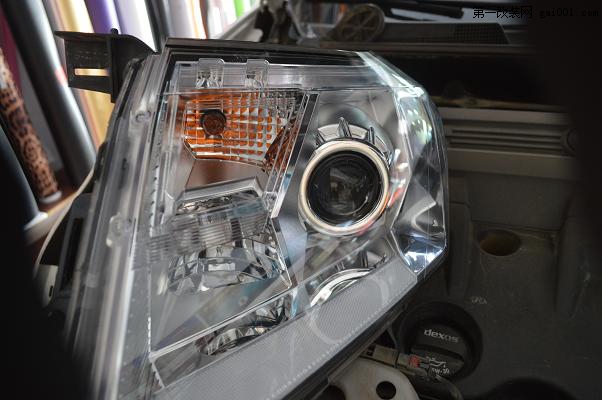 凯迪拉克SRX改装正品Q5透镜 小糸安定