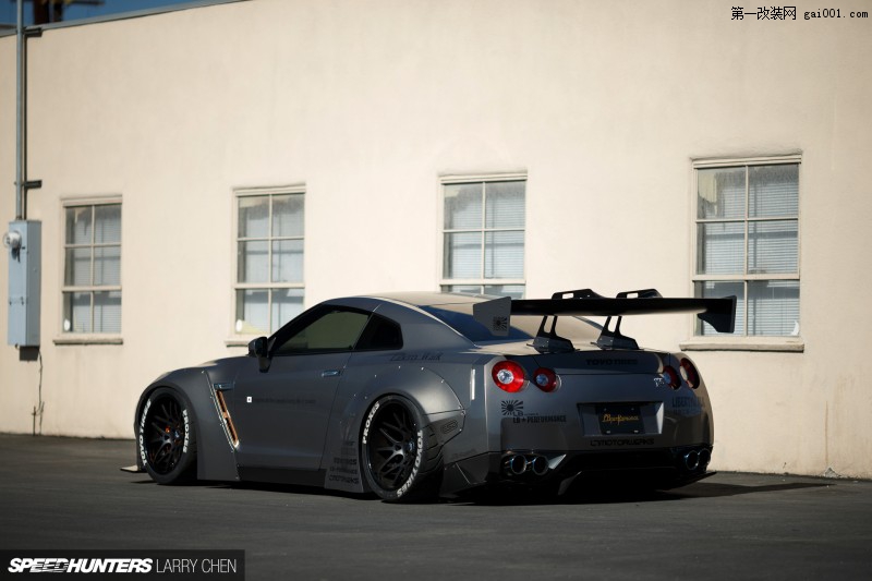 Larry_Chen_Speedhunters_Liberty_Walk_Nissan_GTR_R35-8-800x533.jpg