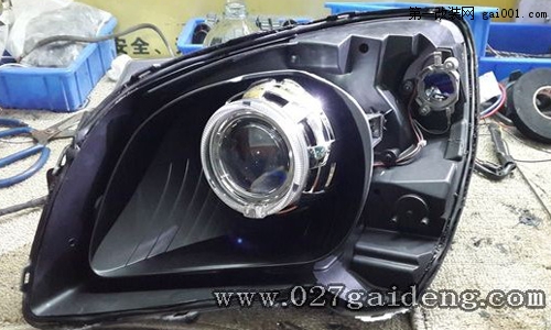 2012款狮跑大灯改装 氙气灯 Q5双光透镜