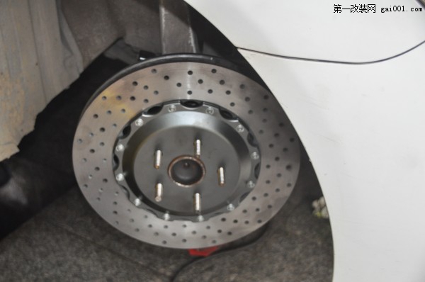 【成都特驱快车】丰田锐志Brembo刹车改装