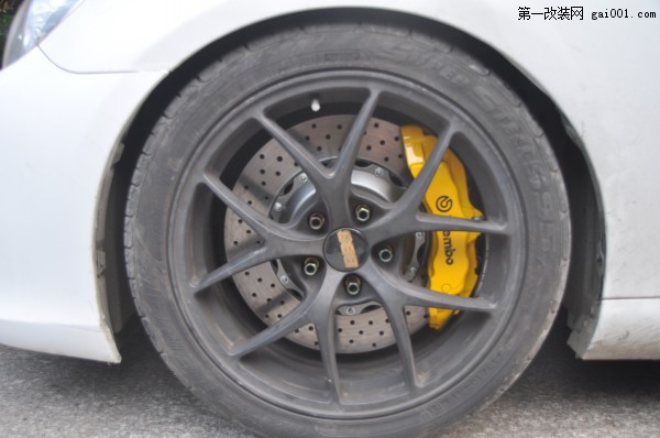 【成都特驱快车】丰田锐志Brembo刹车改装