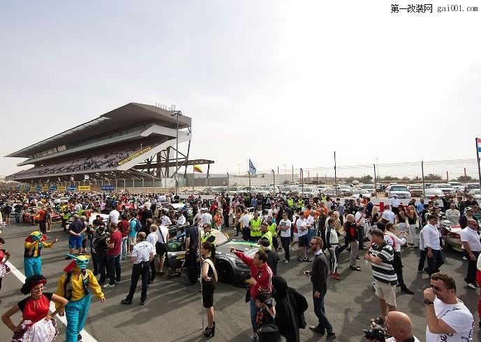 迪拜邓禄普24小时耐力赛——带你领略赛车风采！