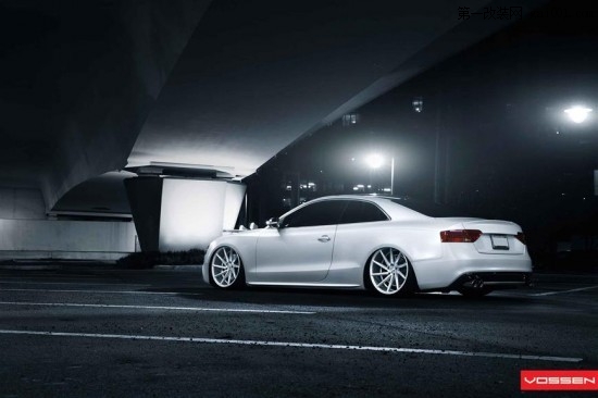 Audi-A4-VVSCVT-3-550x366.jpg