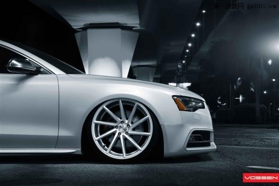 Audi-A4-VVSCVT-10-550x366.jpg