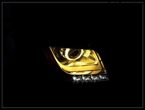 大通V80大灯改装Q5双光透镜 加装金世莱氙气灯 黄金色天使眼
