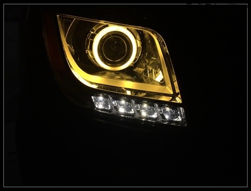大通V80大灯改装Q5双光透镜 加装金世莱氙气灯 黄金色天使眼