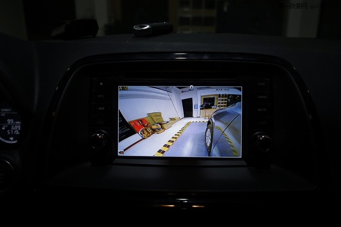 马自达CX-5加装360度全景可视行车记录仪