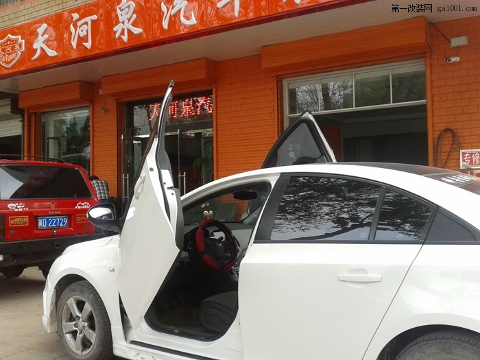 出售多款专车专用剪刀门 尽在广州凯特