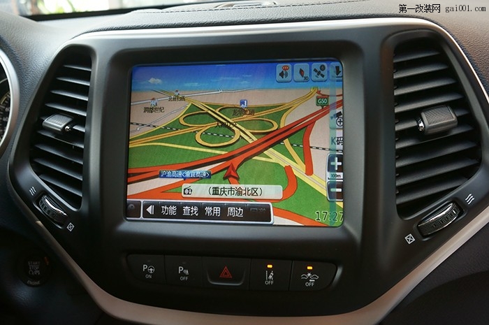 Jeep自由光原车屏升级360度全景，GPS导航_重庆渝大昌汽车音响