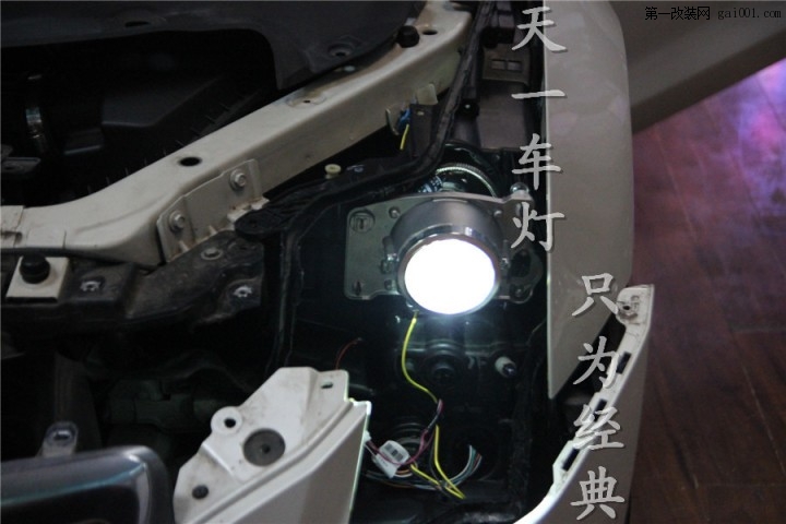 成都ATS车灯改装 改灯原厂Q5德国海拉双光透镜氙气大灯总成