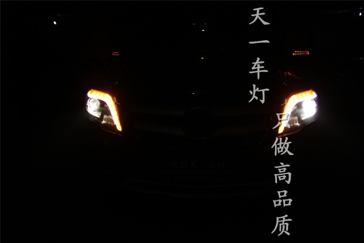 成都奔驰GLK260，300车灯改装原厂时尚大灯总成带随动辅助...